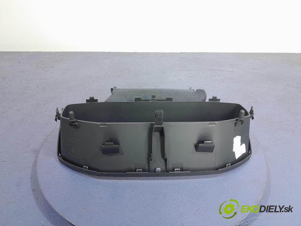 Seat Leon 2021 kryt Plast: Interiéry: 5FA920790A