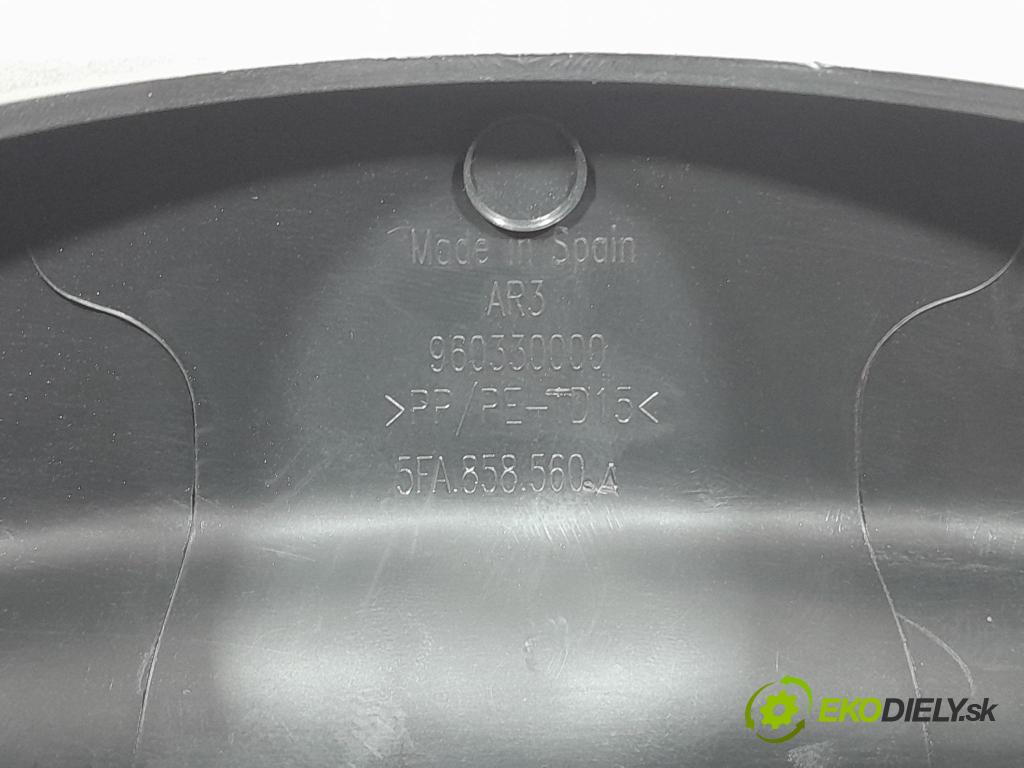Seat Leon 2021 kryt Plast: Interiéry: 5FA858625