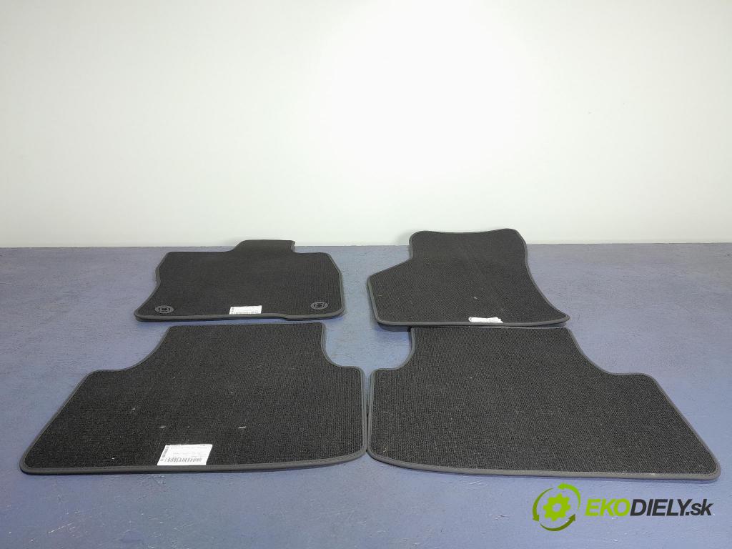 Seat Leon 2021 koberec do auta 5302012111