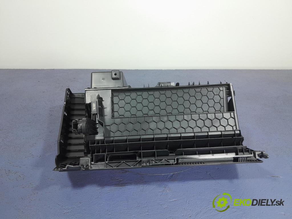 Seat Leon 2021 kastlík 5FB857563A