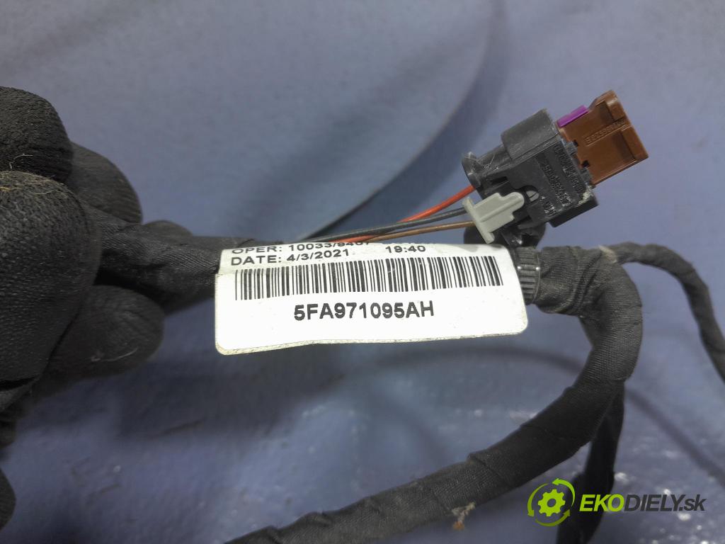 Seat Leon 2021 instalace Elektrický: 5FA971095AH