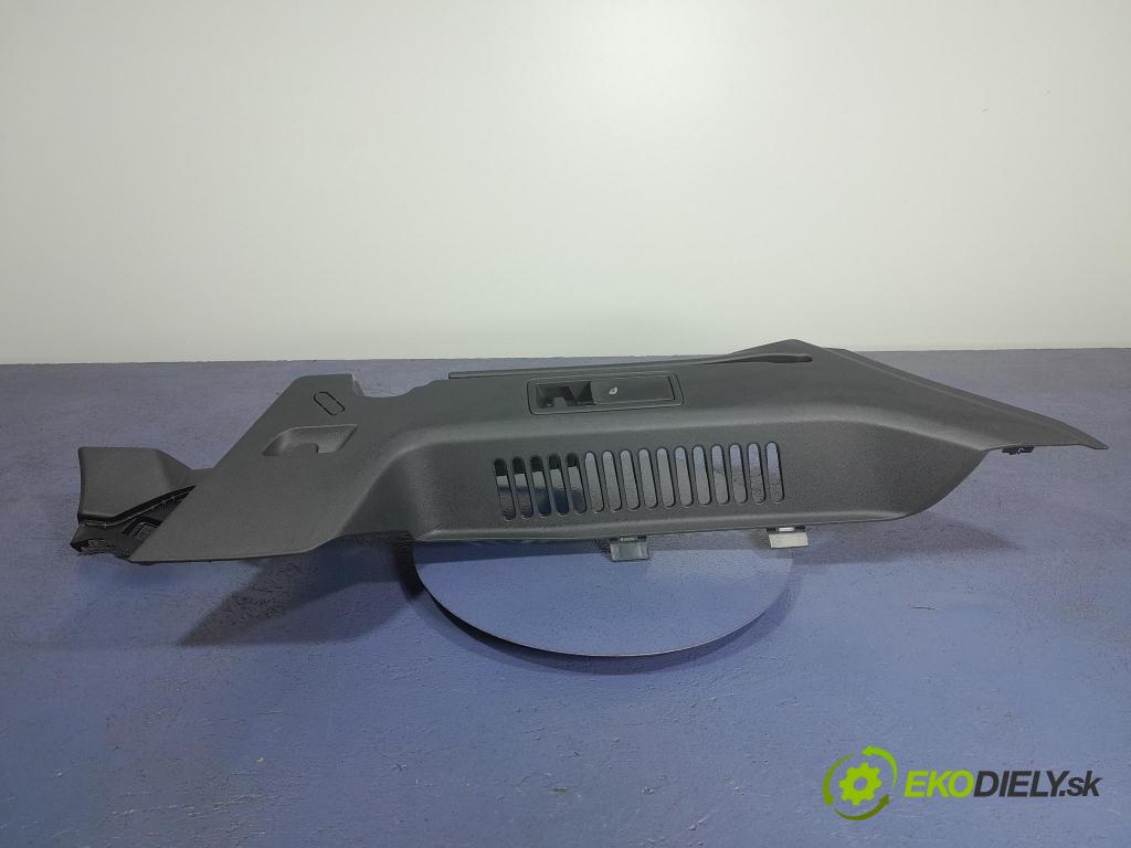 Seat Leon 2021 kryt Plast: Interiéry: 5FE867762A
