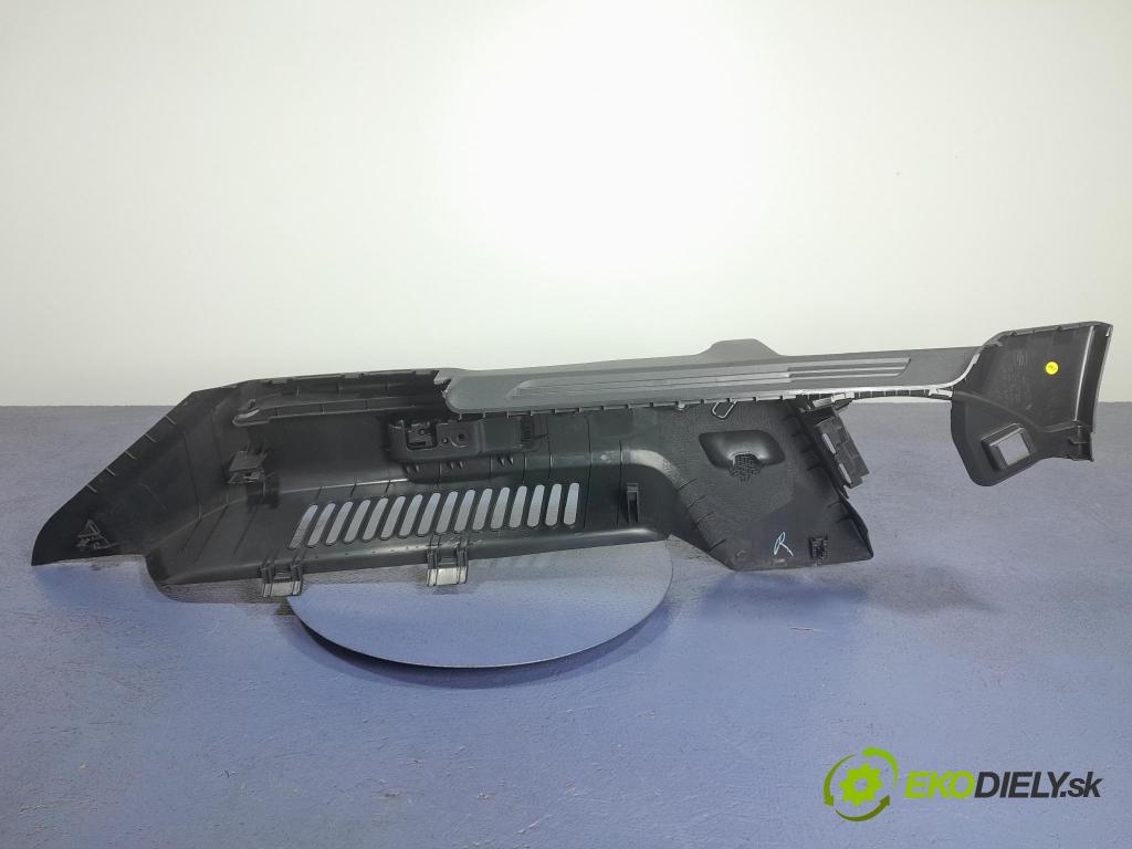 Seat Leon 2021 kryt Plast: Interiéry: 5FE867762A