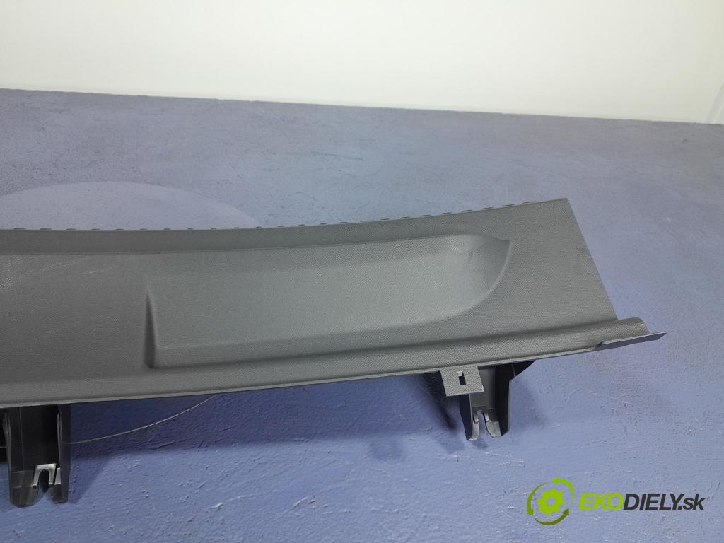 Seat Leon 2021 kryt Plast: Interiéry: 5FE863459E