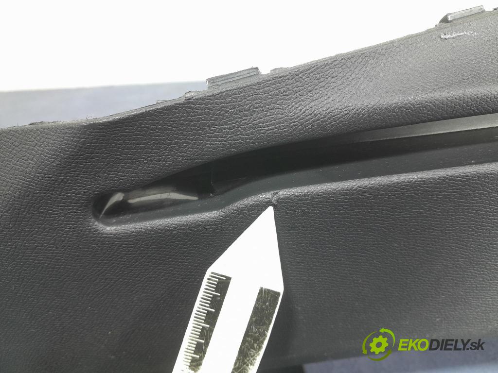 Seat Leon 2021 kryt Plast: Interiéry: 5FE867761A