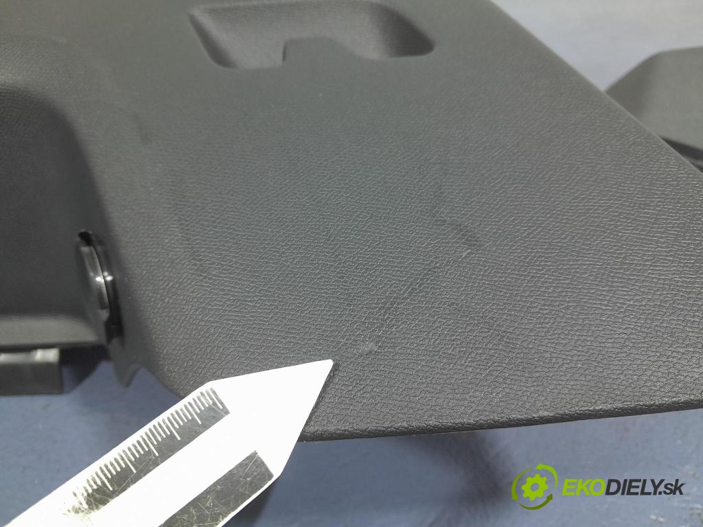 Seat Leon 2021 kryt Plast: Interiéry: 5FE867761A