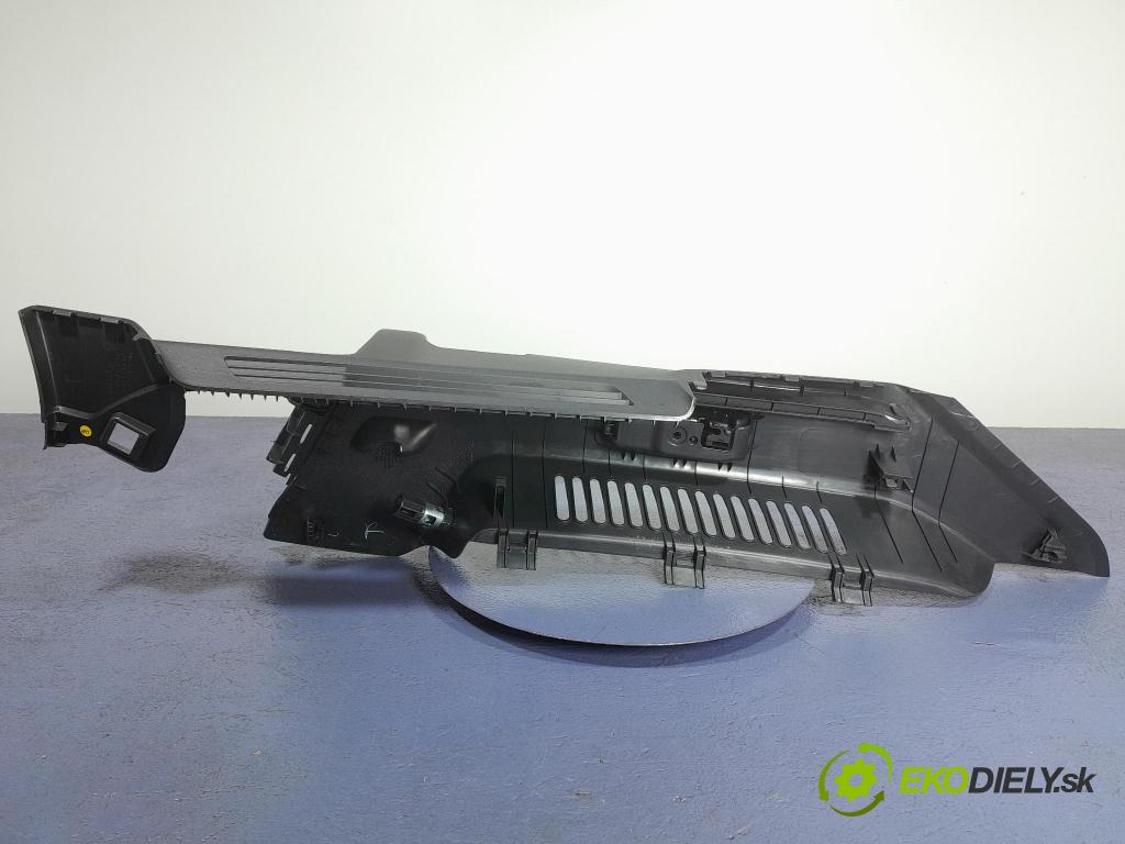 Seat Leon 2021 kryt Plast: Interiéry: 5FE867761A