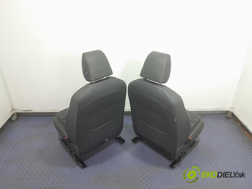 Seat Leon 2021 sedačke: Soubor.