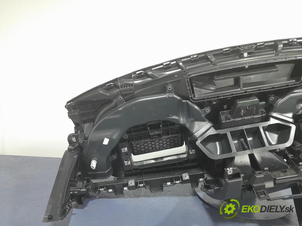Seat Leon 2021 kokpit,přistrojova deska 5FB857003M