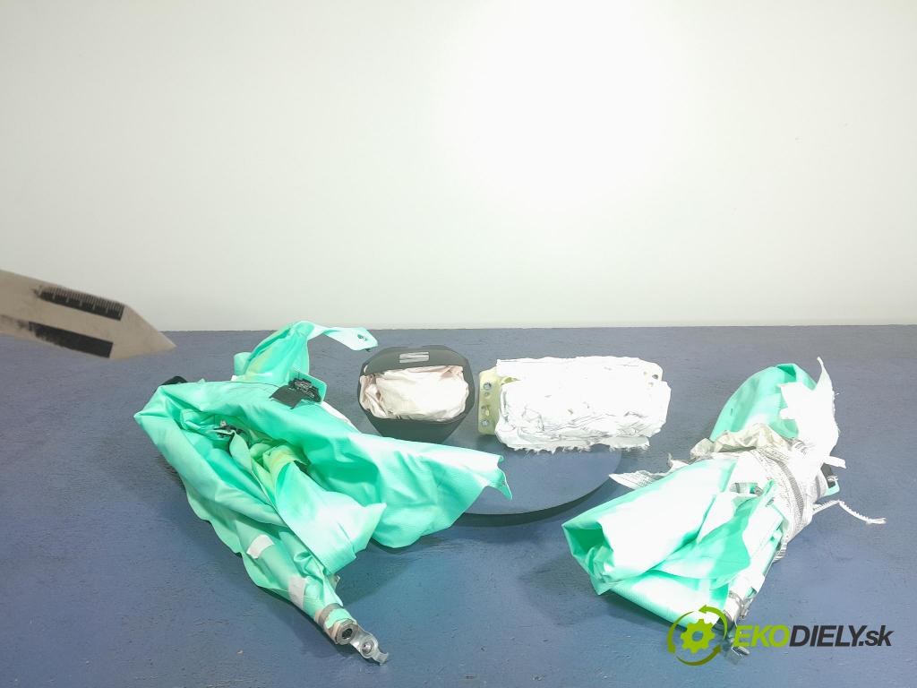 Seat Leon 2021 kokpit,přistrojova deska 5FB857003M