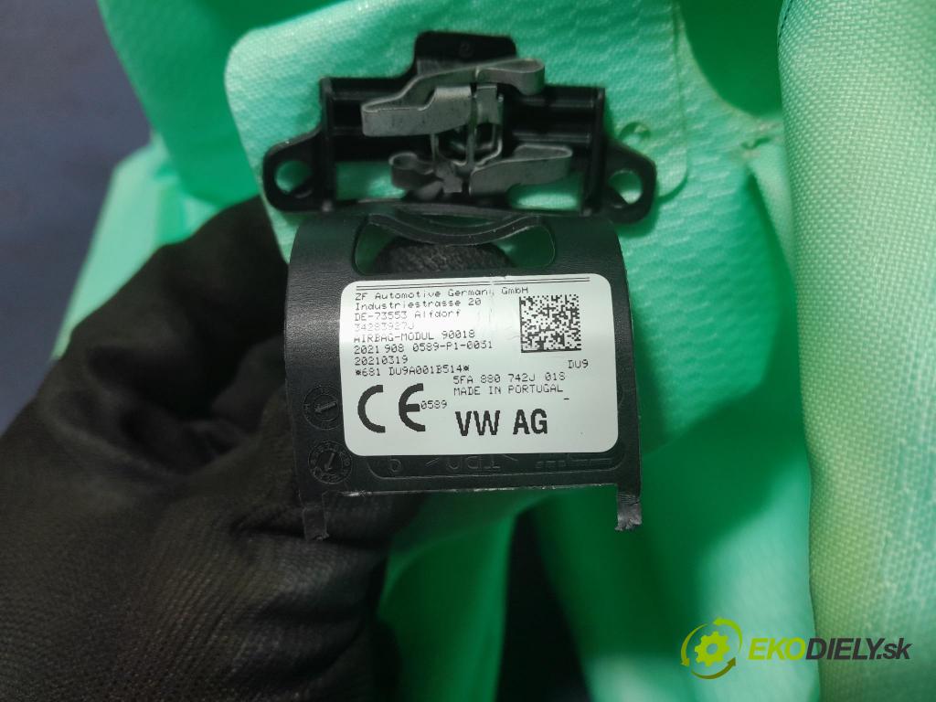 Seat Leon 2021 kokpit,přistrojova deska 5FB857003M