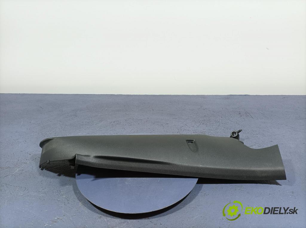 Seat Leon 2021 kryt Plast: Interiéry: 5FA867766B