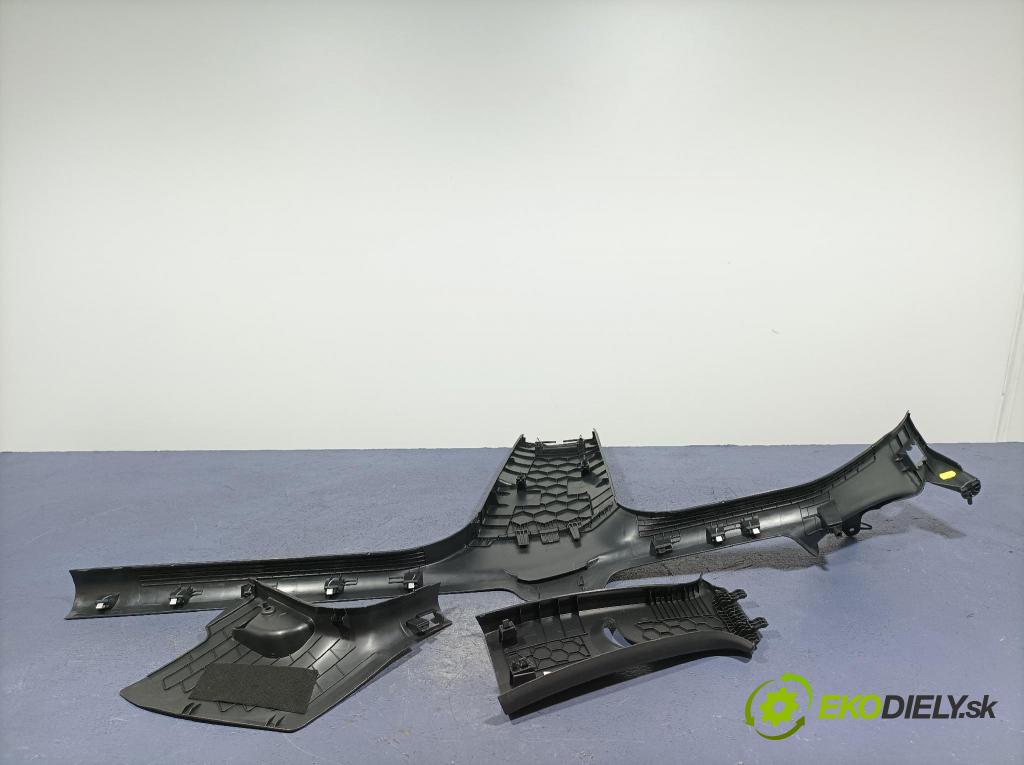 Seat Leon 2021 kryt Plast: Interiéry: 5FA853371B