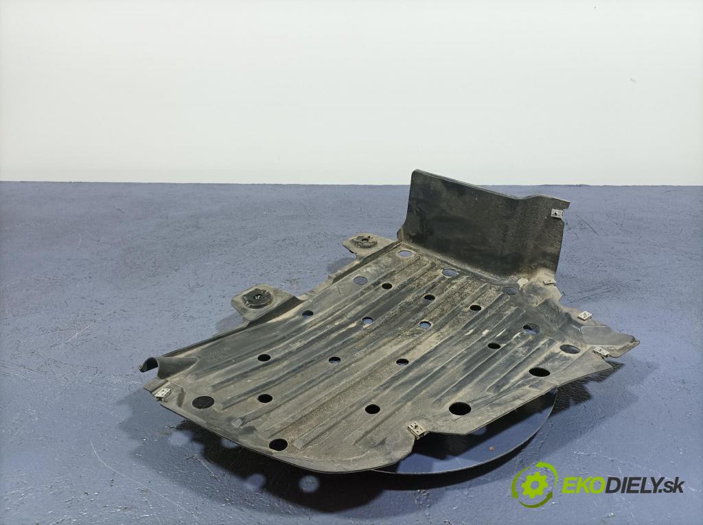 Seat Leon 2021 kryt Plast: podvozek: 5F9825102