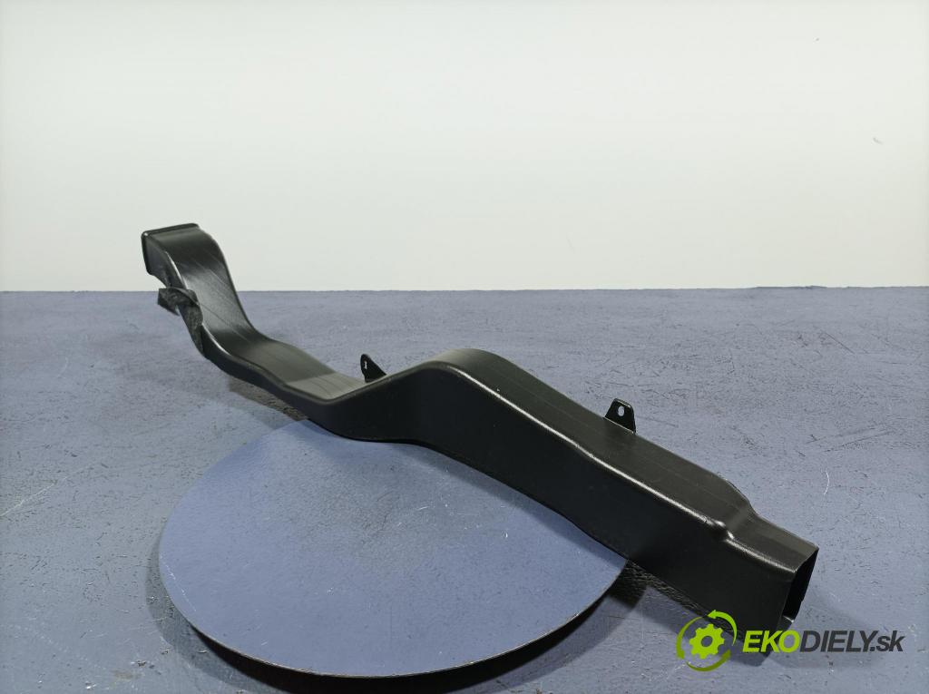 Seat Leon 2021 trubka Vzduch: 5FA857509