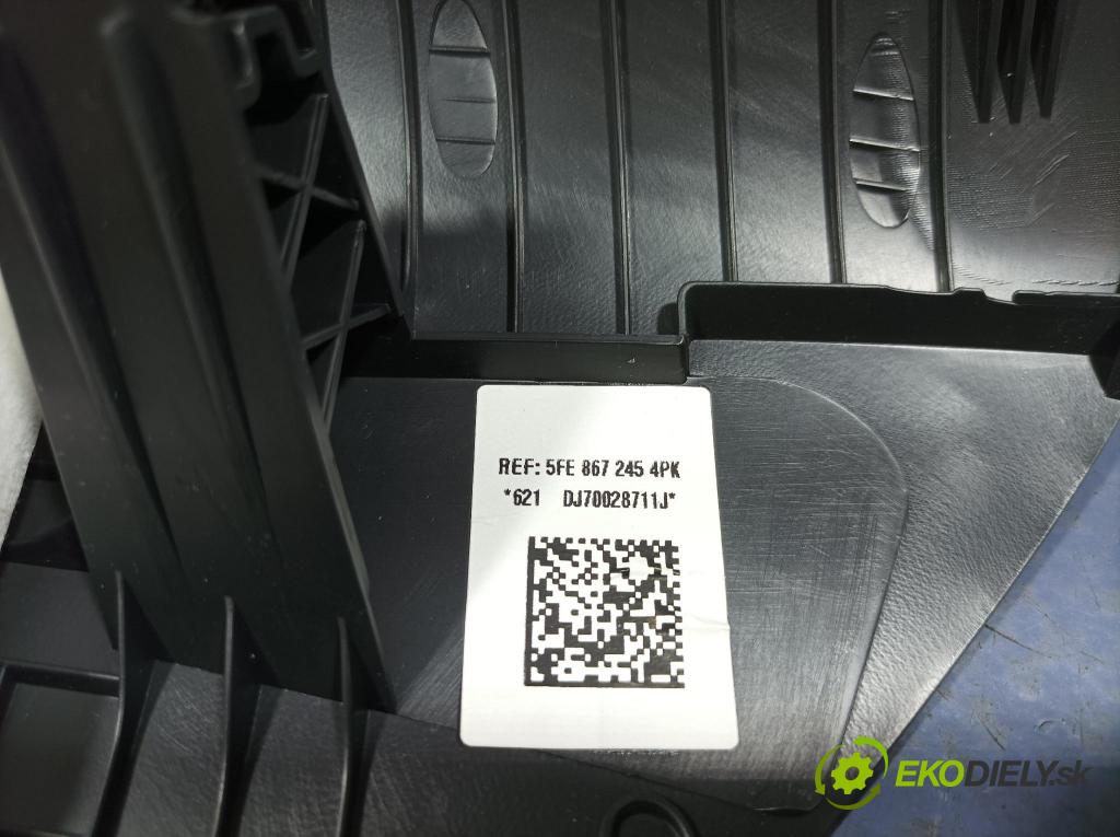 Seat Leon 2021 kryt Plast: Interiéry: 5FE867245