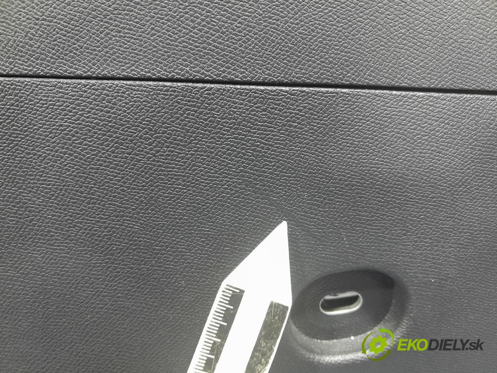 Seat Leon 2021 Tunel: Střední: 5FA864207B