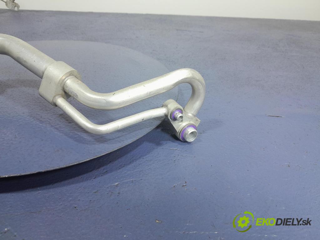 Bmw X4 2022 trubka Klimatizace: 9484073