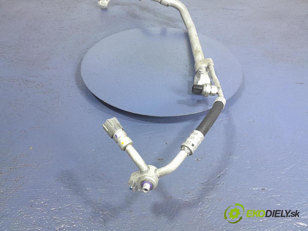 Bmw X4 2022 trubka Klimatizace: 9484073