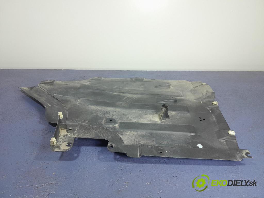 Bmw X4 2022 kryt Plast: podvozek: 7394810