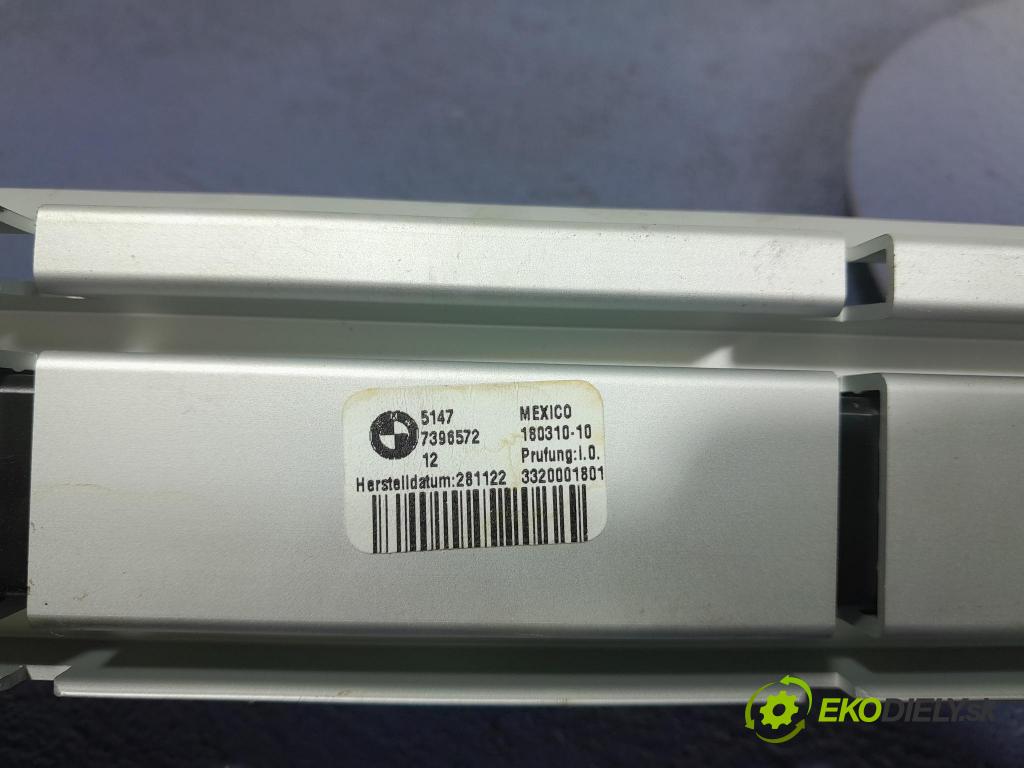 Bmw X4 2022 lišta kufra: 7396572