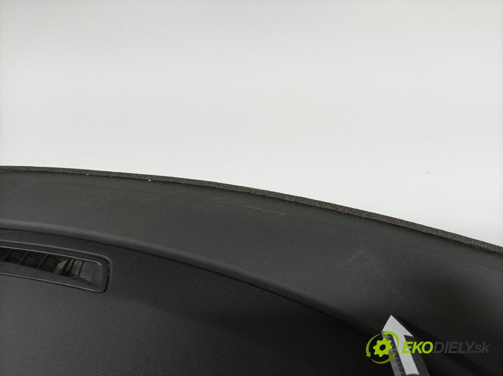 Opel Insignia 2018 kokpit,pristrojová doska 84126107