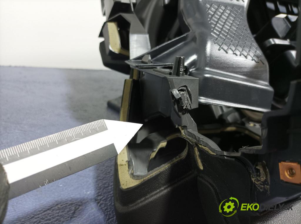 Opel Insignia 2018 kokpit,pristrojová doska 84126107