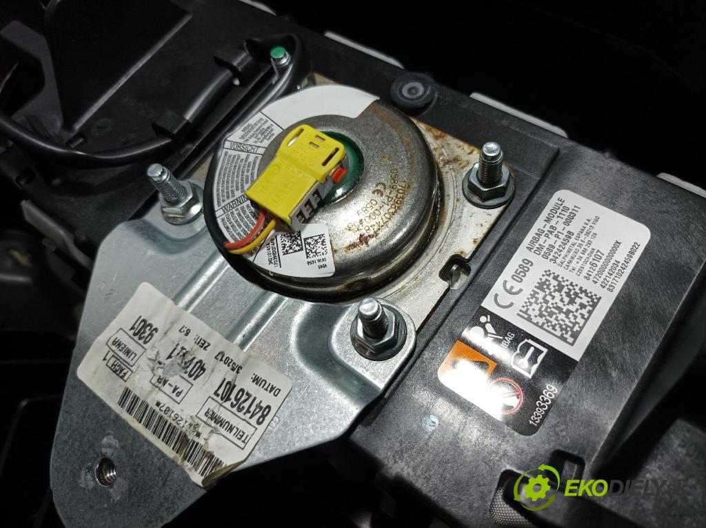 Opel Insignia 2018 kokpit,pristrojová doska 84126107