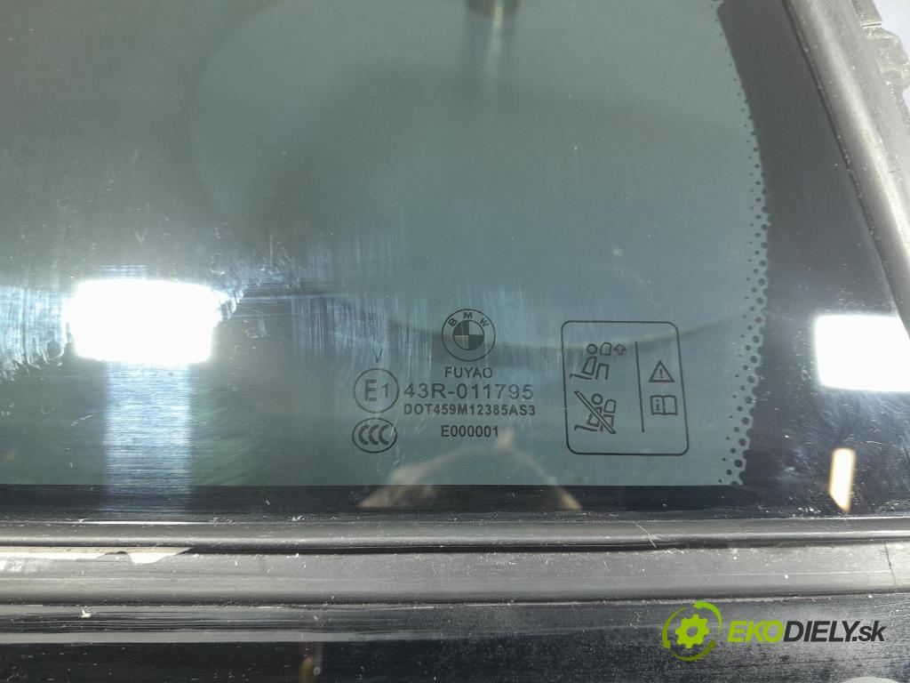 Bmw X4 2022 sklo dvere zad ľavé 7416543