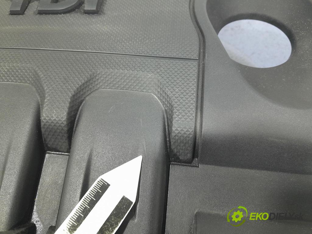 Skoda Superb 2017 kryt Motor: 04L103925T