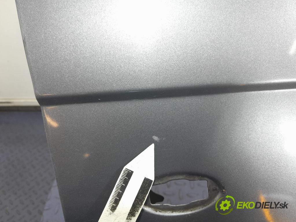Citroen C5 2005 blatník Predné v pravo: