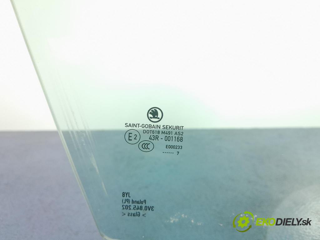 Skoda Superb 2017 sklo dvere Predné Prava: 3V0845202