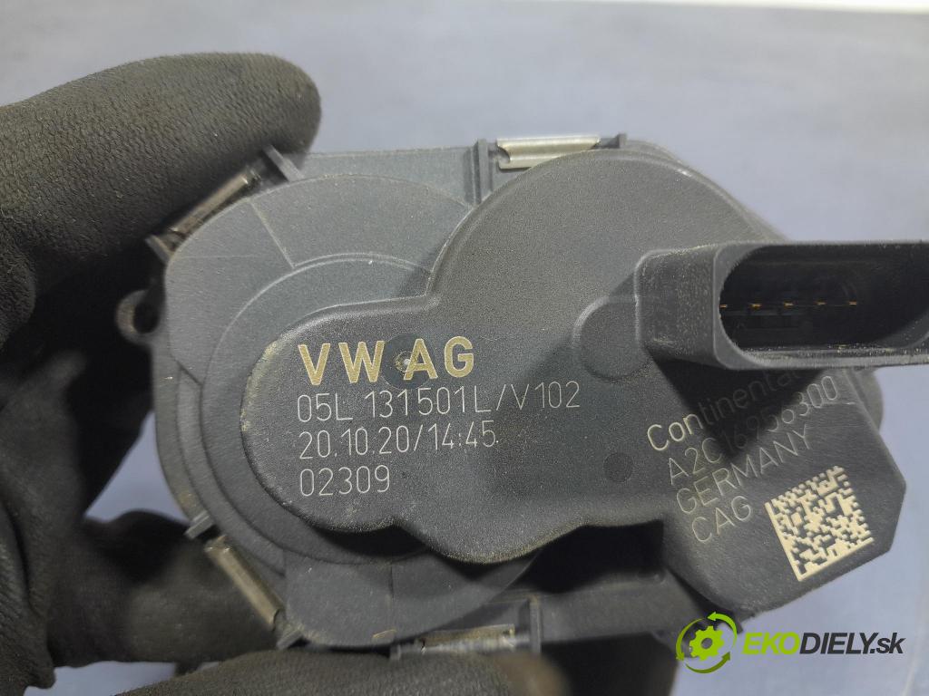 Audi Q5 2021 klapka 05L131501L