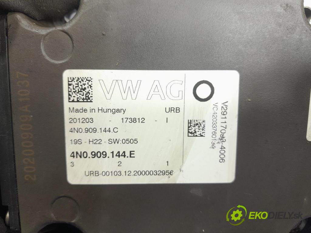 Audi Q5 2021 Ozubené kolo: volant 4N0909144E
