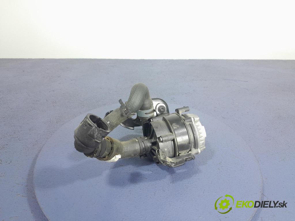 Audi Q5 2021 čerpadlo Voda: 04L965567