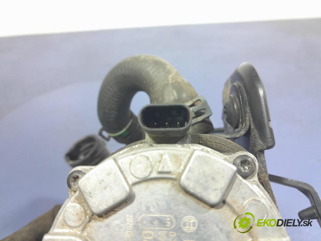Audi Q5 2021 čerpadlo Voda: 04L965567