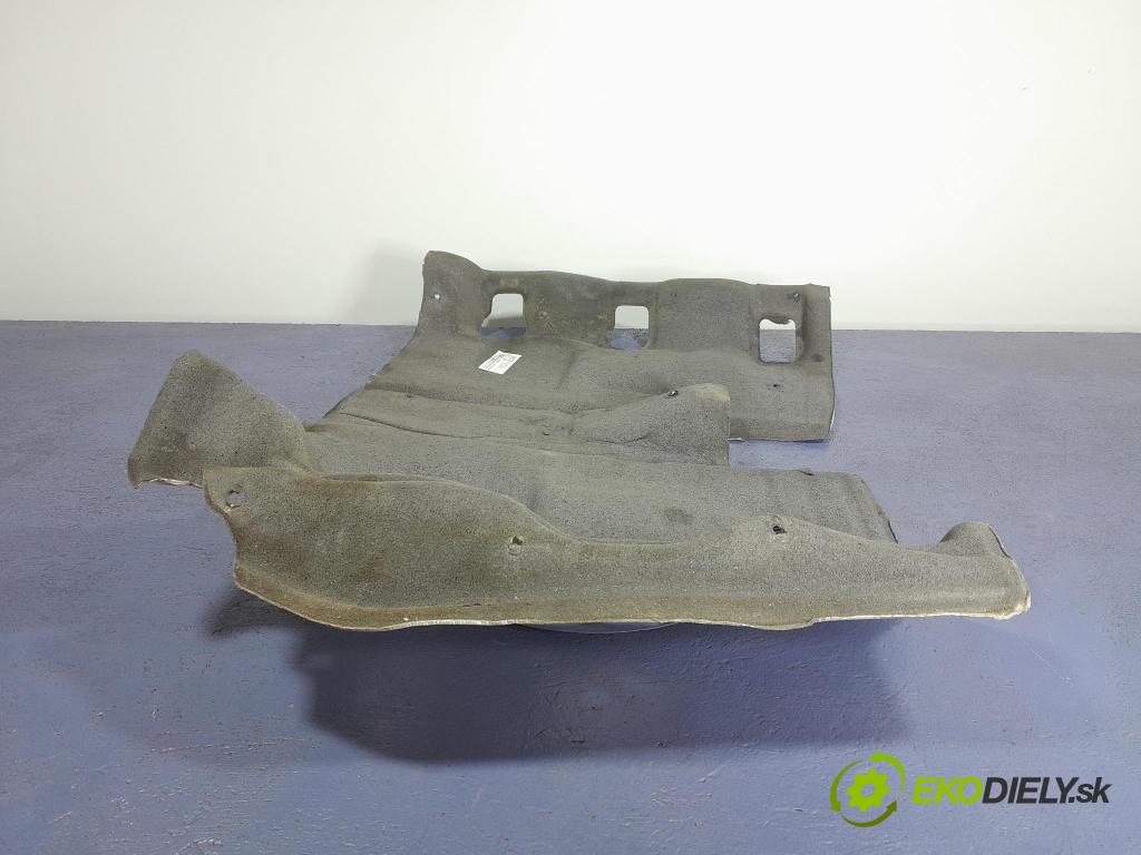 Audi Q5 2021 kryt Tepelné: 80A803979J
