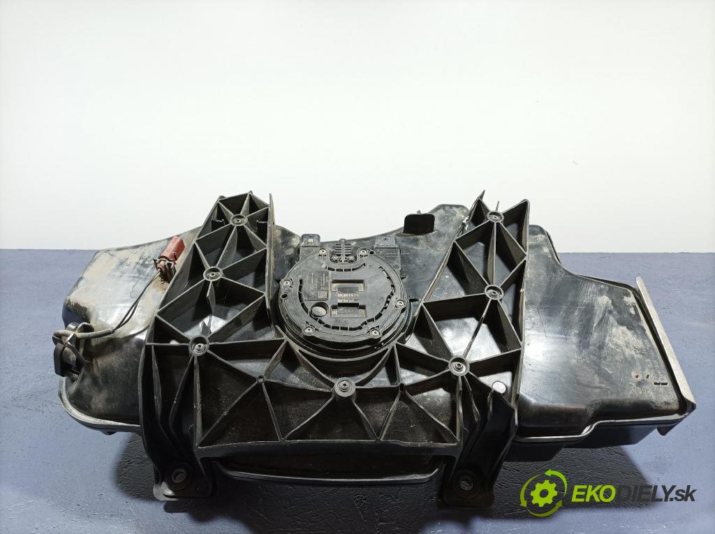 Audi Q5 2021 Nádrž: AdBlue: 80A131878AR