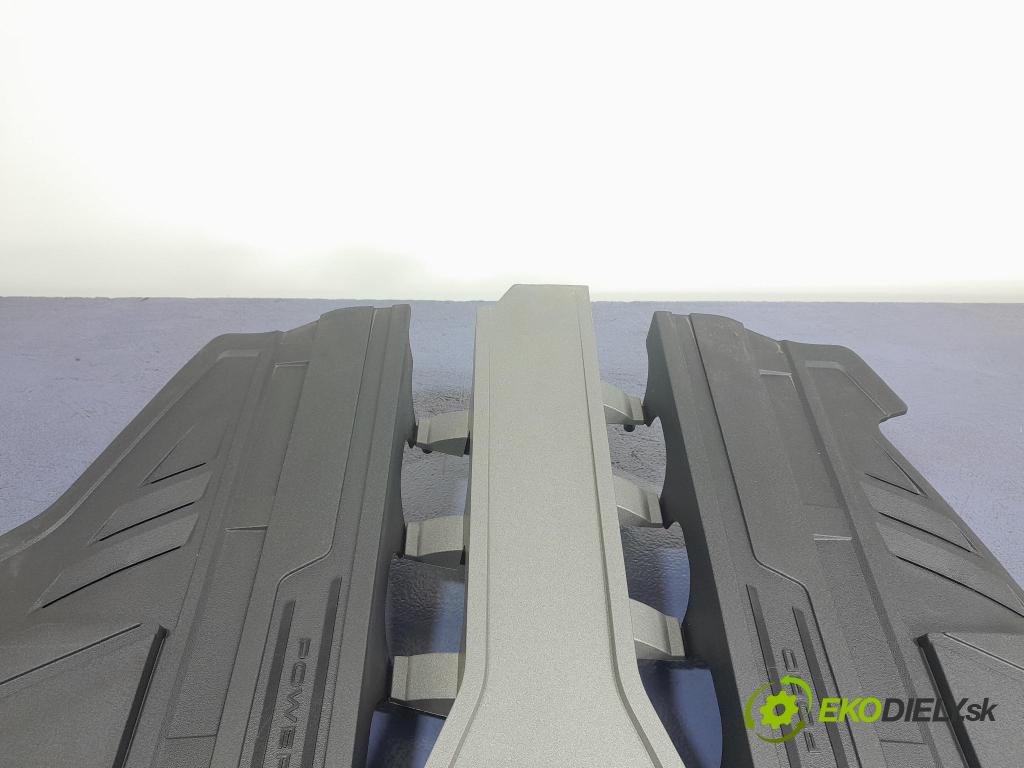 Ford Mustang 2019 kryt Motor: JR3E-6A949-AG