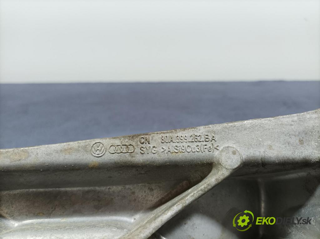 Audi Q5 2021 airbag / držiak skrine 80A399262BA