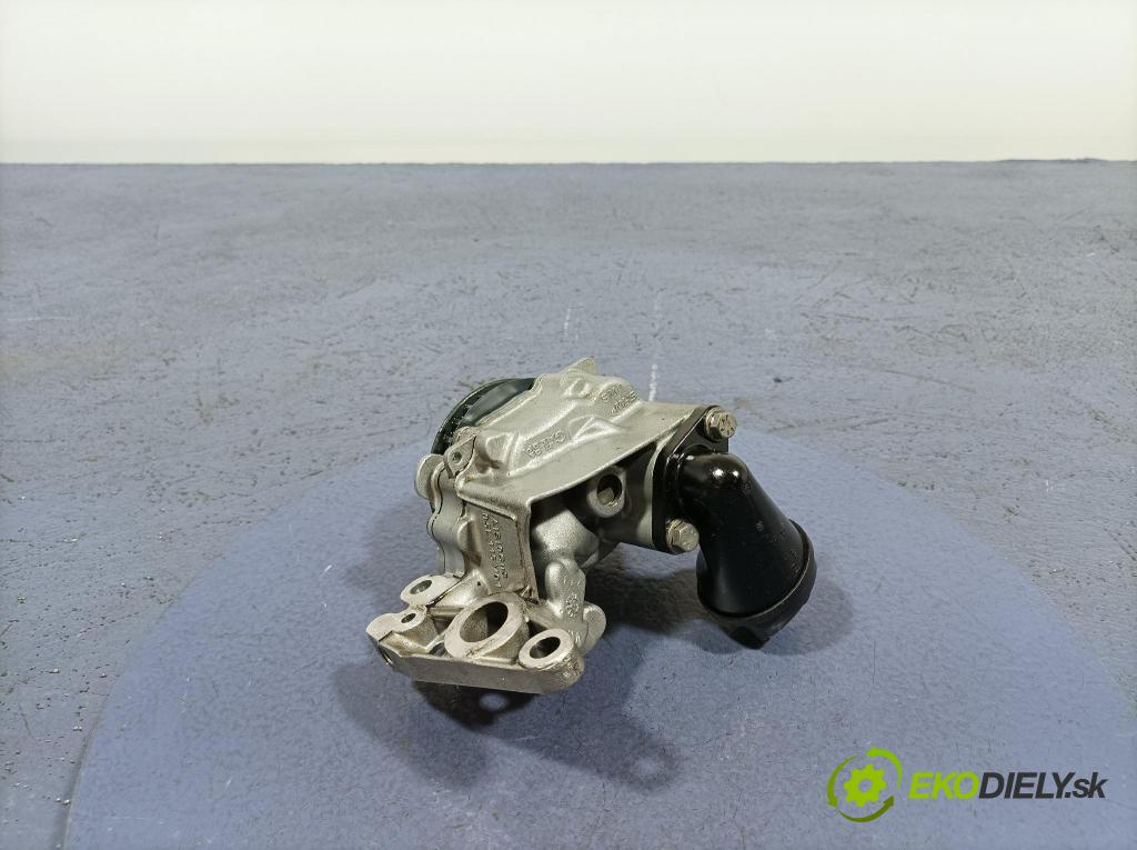 Audi Q5 2021 čerpadlo oleja 05L115103D