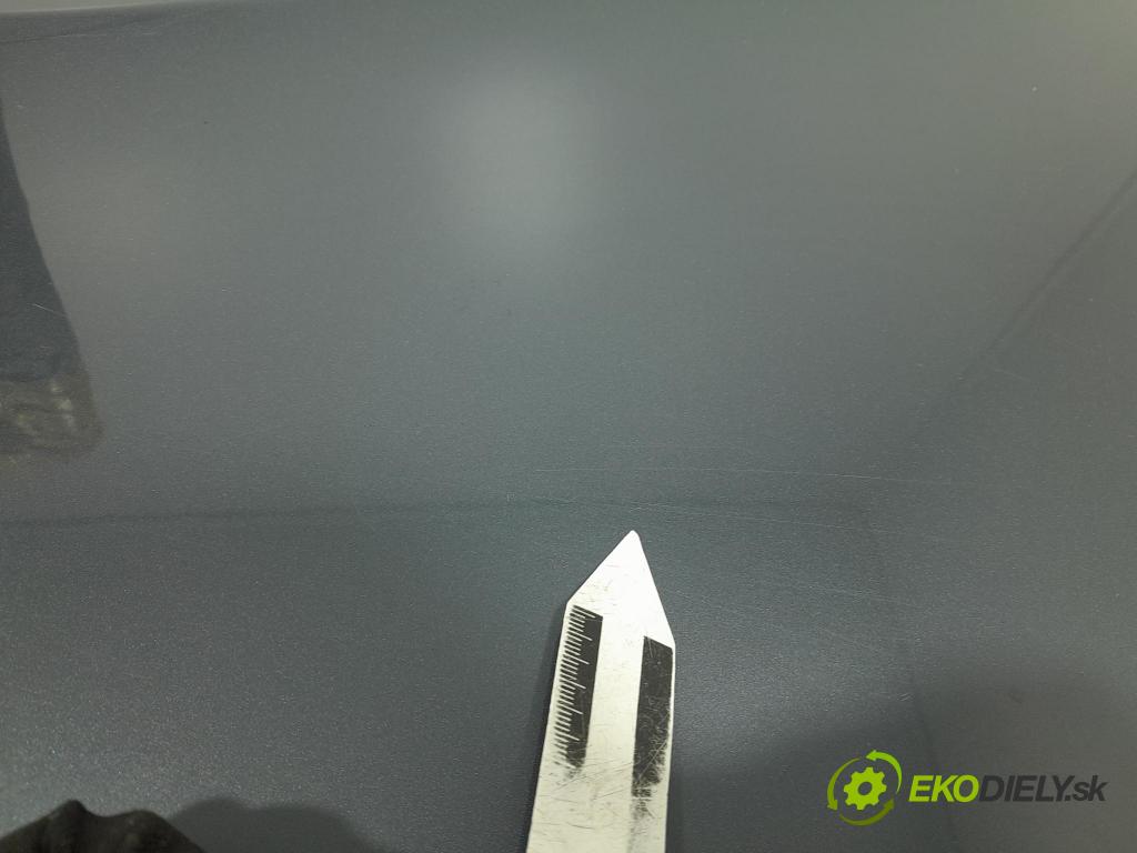 Audi A4 2002 zadna dveře kufra: kufra: