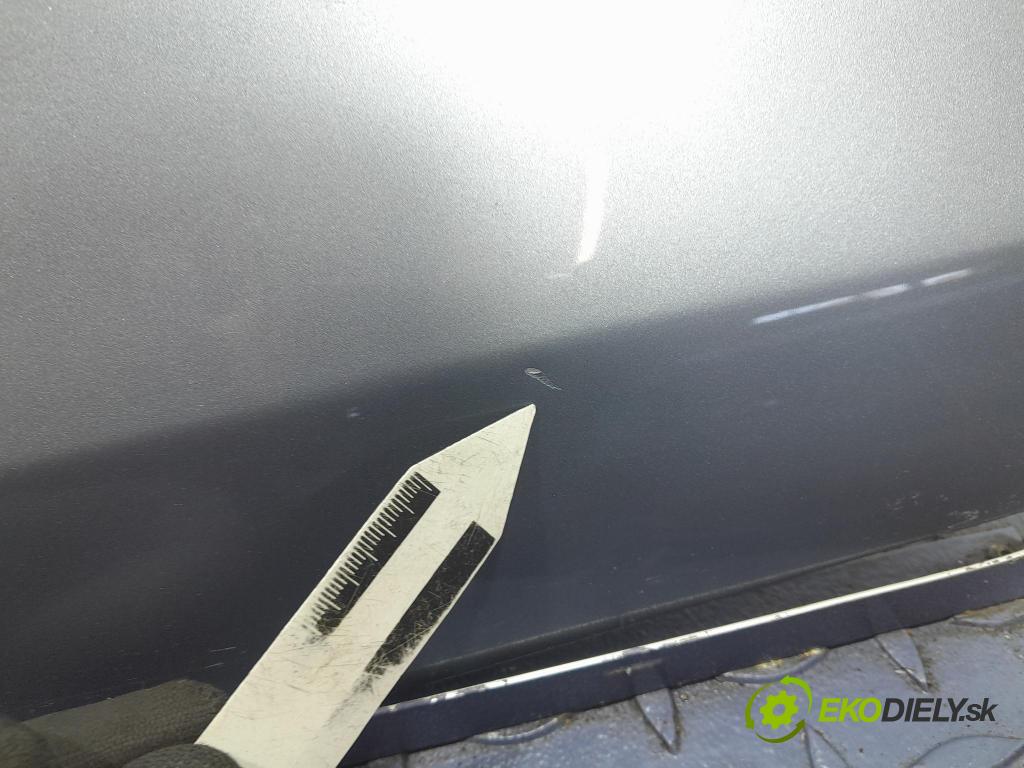 Bmw Seria 1 2004 dvere zad pravé