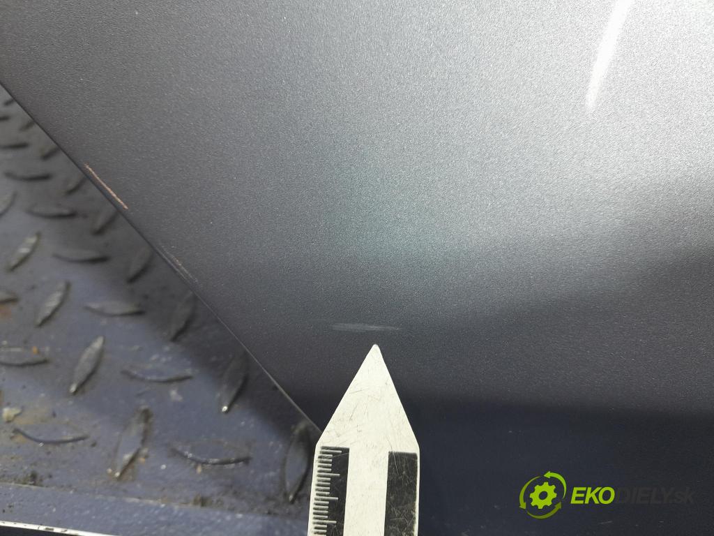 Bmw Seria 1 2004 dvere zad pravé