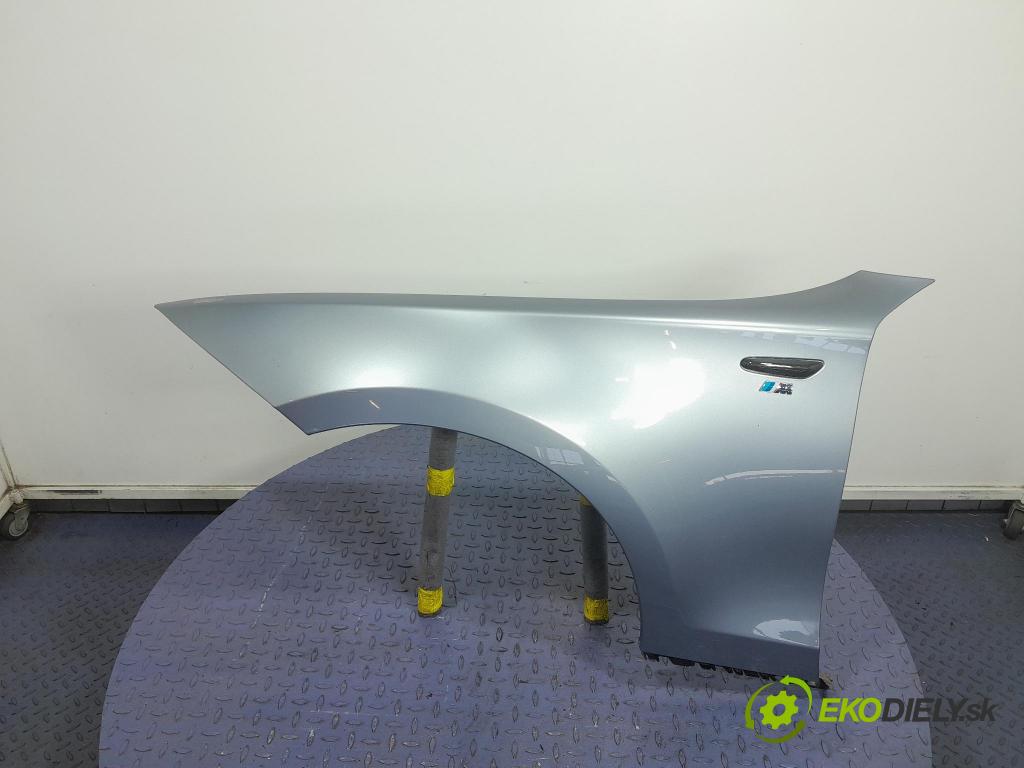 Bmw Seria 1 2004 blatník Predné Vľavo: