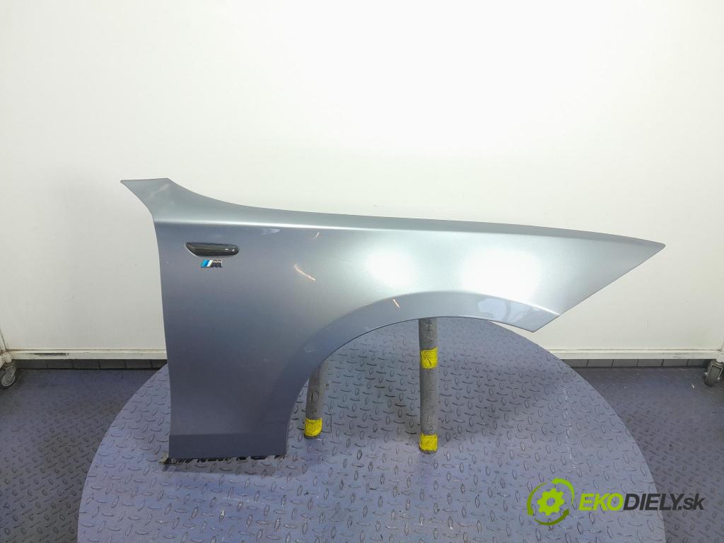 Bmw Seria 1 2004 blatník Predné v pravo: