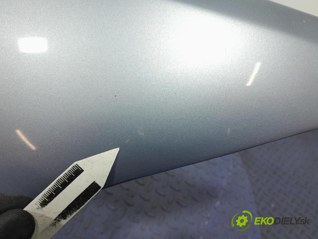 Bmw Seria 1 2004 blatník Predné v pravo: