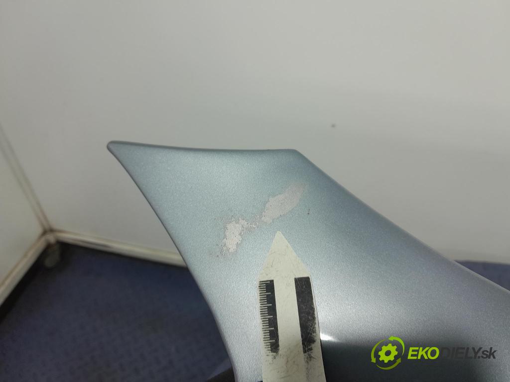 Bmw Seria 1 2004 blatník Predné v pravo: