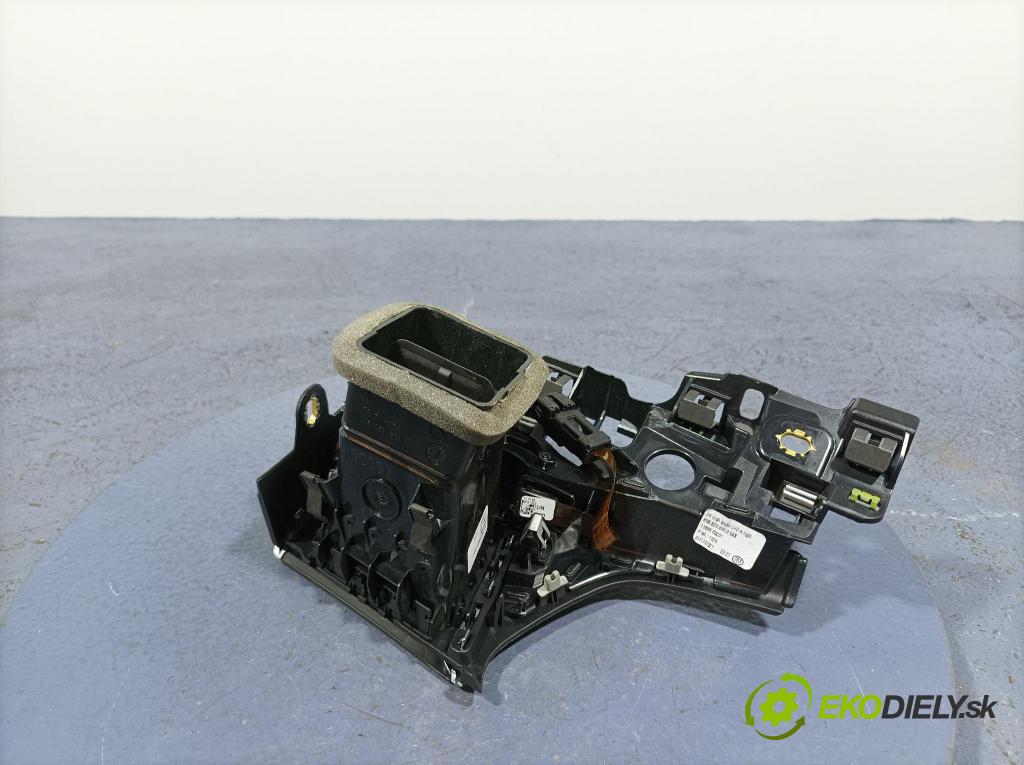 Audi Q5 2021 GRIDS: Prúd vzduchu: Vzduch: 80B820901G
