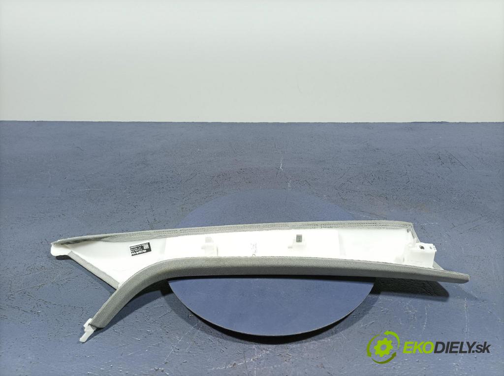 Audi Q5 2021 kryt Plast: Interiéry: 80A867233F